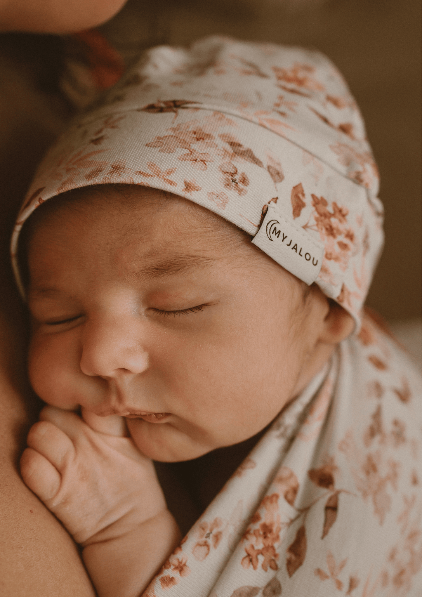 Newborn mutsje - top knot - Cognac Flowers